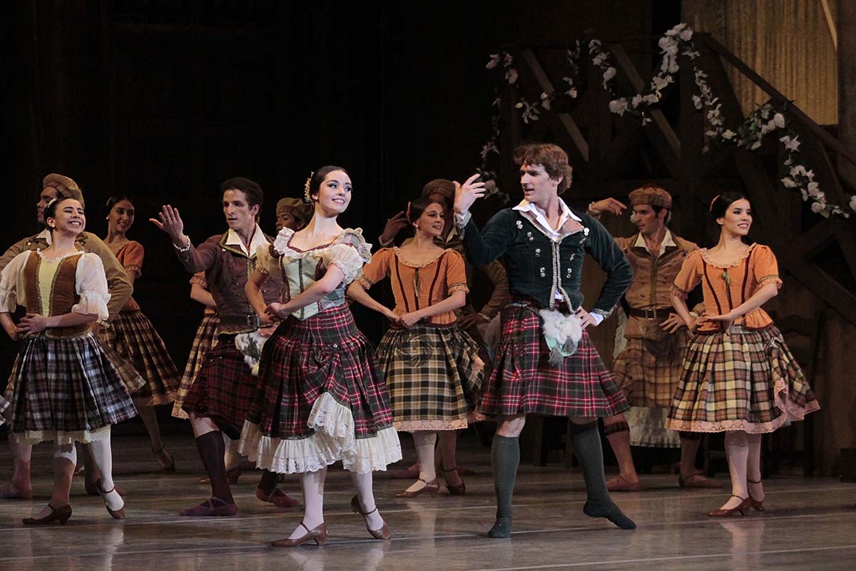 Regresa  al Palacio de Bellas Artes una de las obras más representativas del Ballet Romántico: La Sílfide y el Escocés