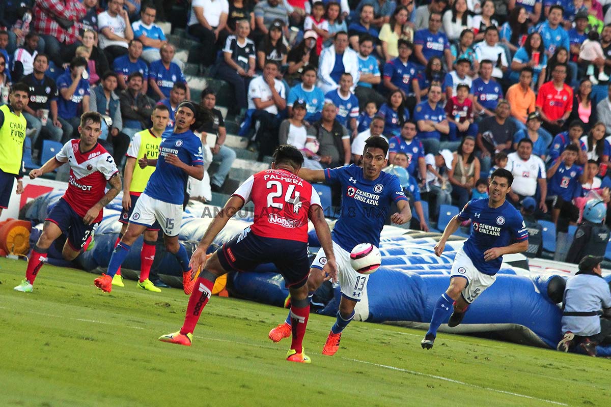 CRUZ AZUL  gana 1-0  al Veracruz y califica a la liguilla.