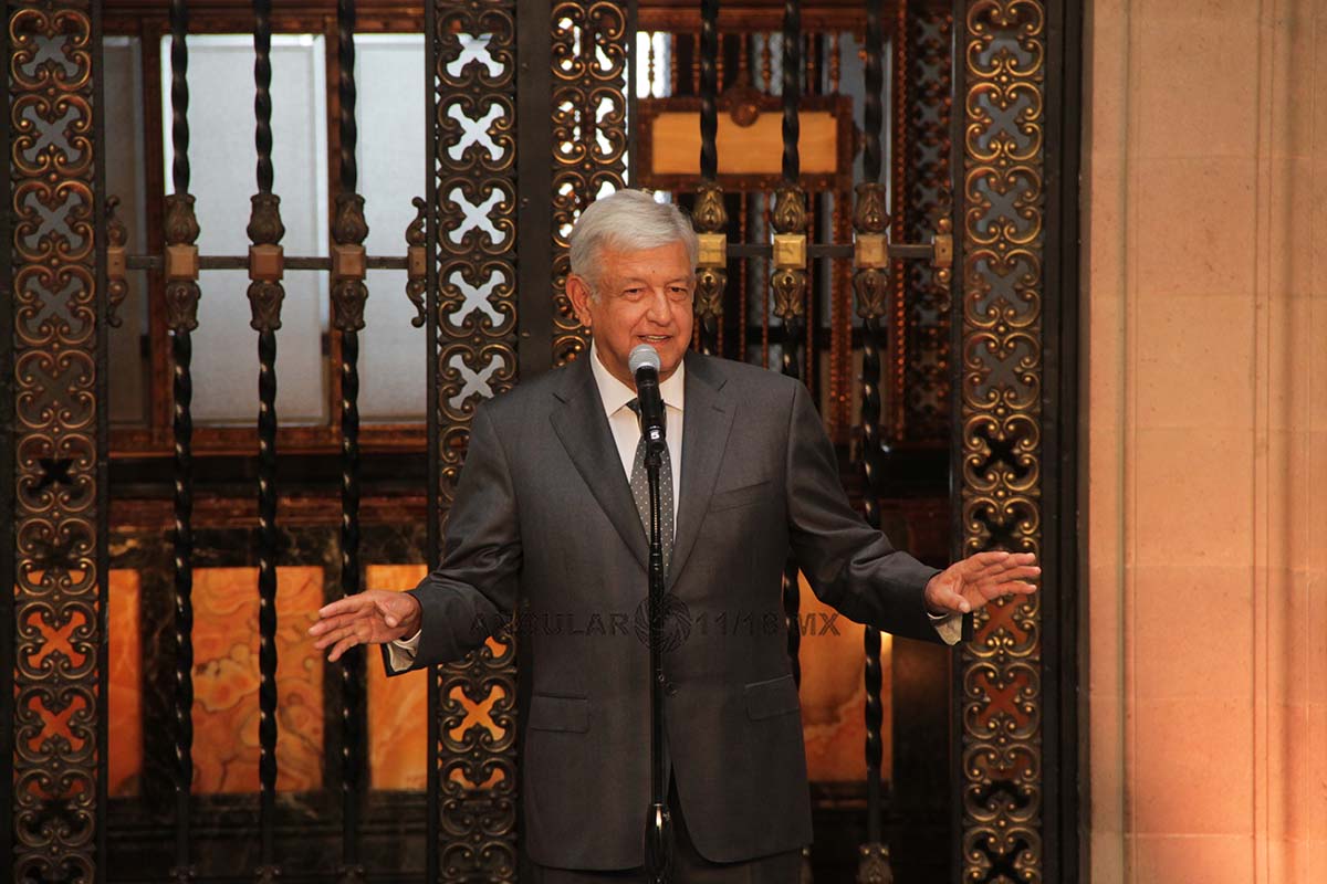 Andrés Manuel López Obrador, presidente electo de México se reunió con el presidente en Funciones  Enrique Peña Nieto.