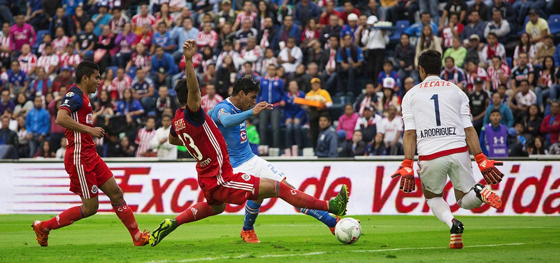 Cruz Azul y Chivas empatan 1-1 en la jornada 2 del  torneo de Clausura 2016