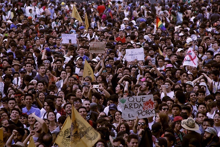 Marcha Universitaria En Contra De La Violencia – Angular 11-18