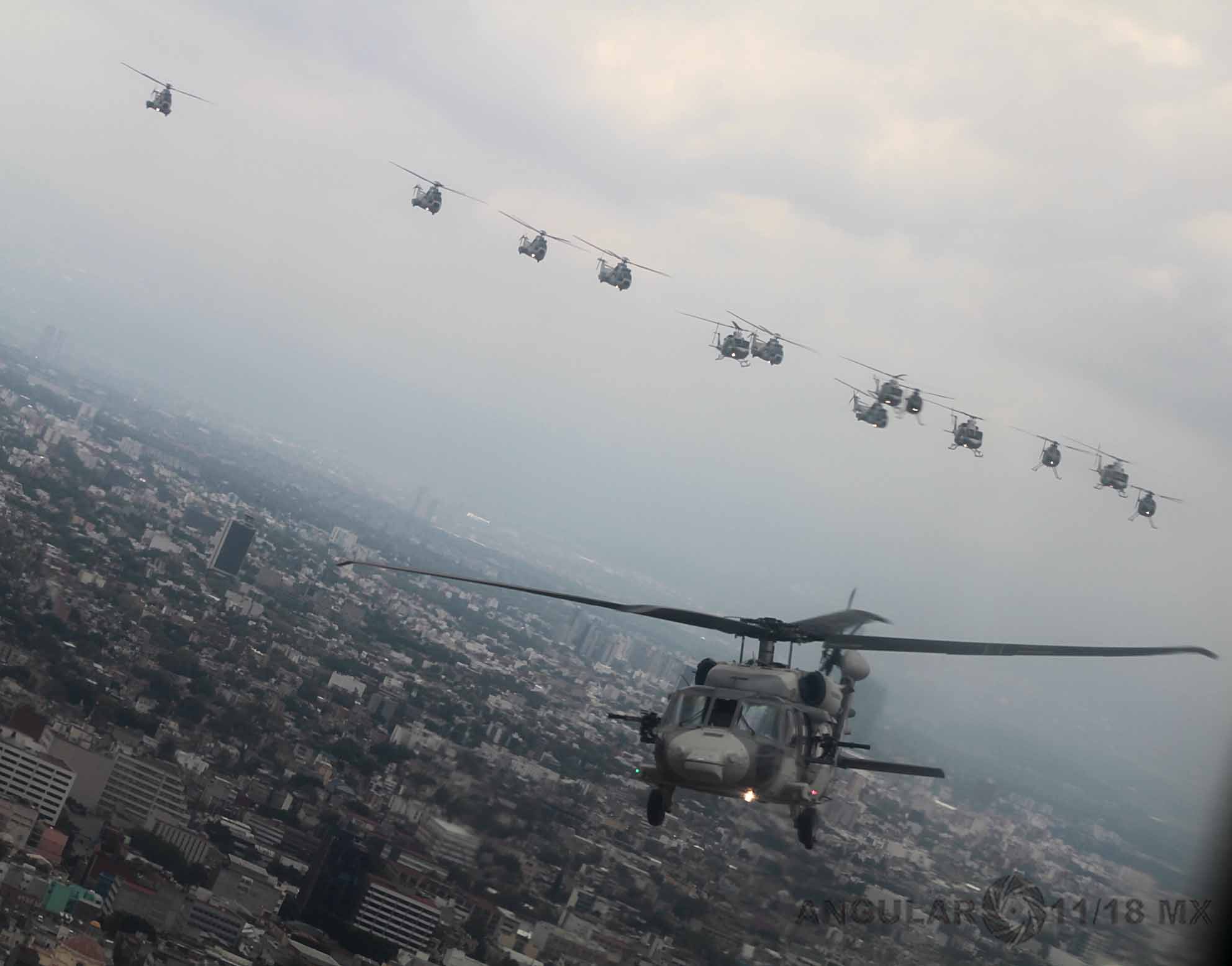 Parada Aérea Militar Conmemorativa al 212 Aniversario de la Independencia de México 2022