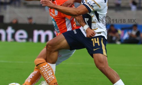 Los Pumas le ganan 2-0 al Pachuca