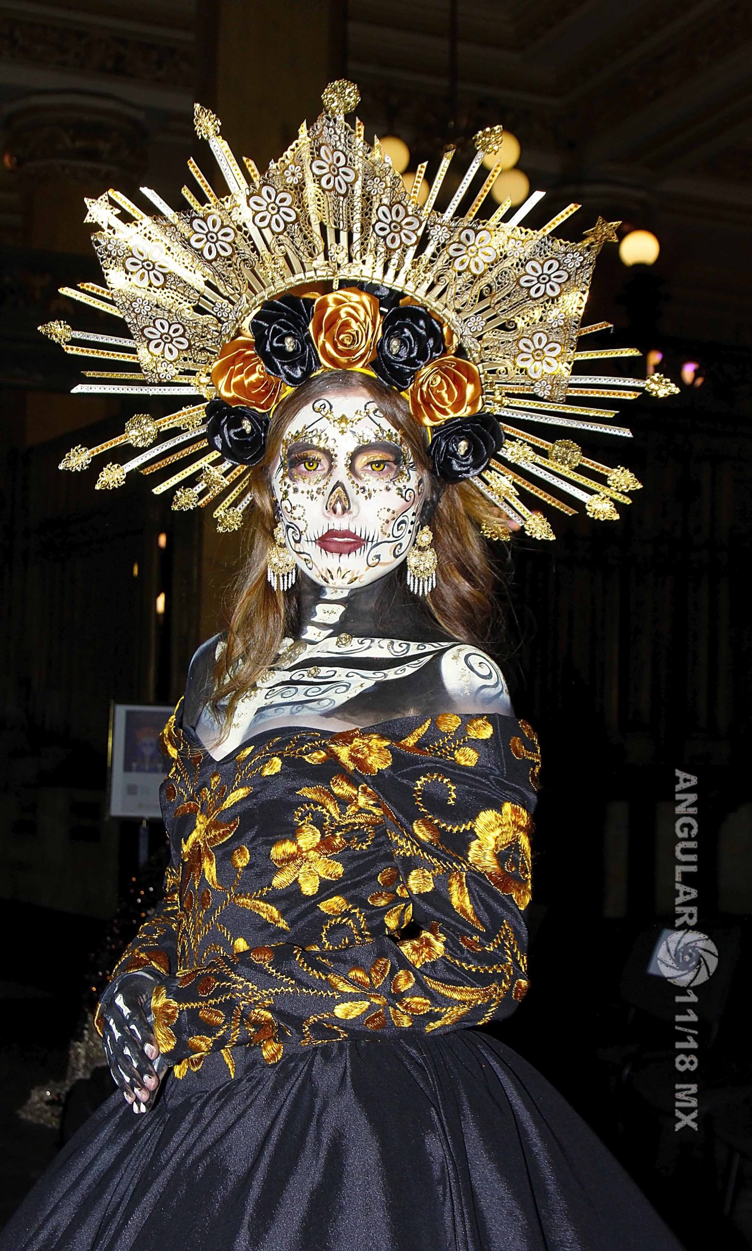 “Noche de Gala” Pasarela Negro y Oro de Catrinas