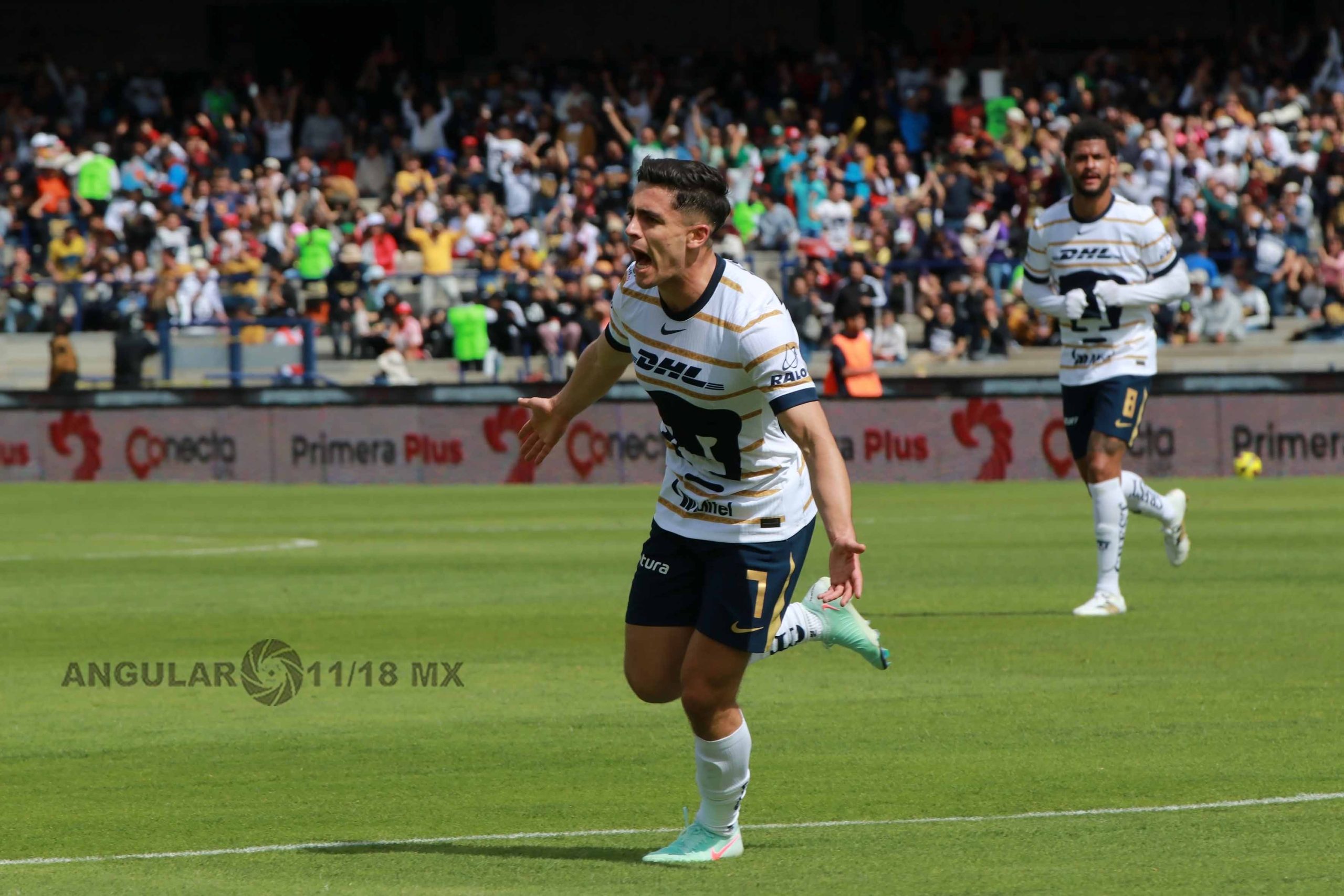 Pumas derrota a Necaxa 2-1