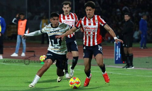 Pumas pierde de último momento frente a Chivas