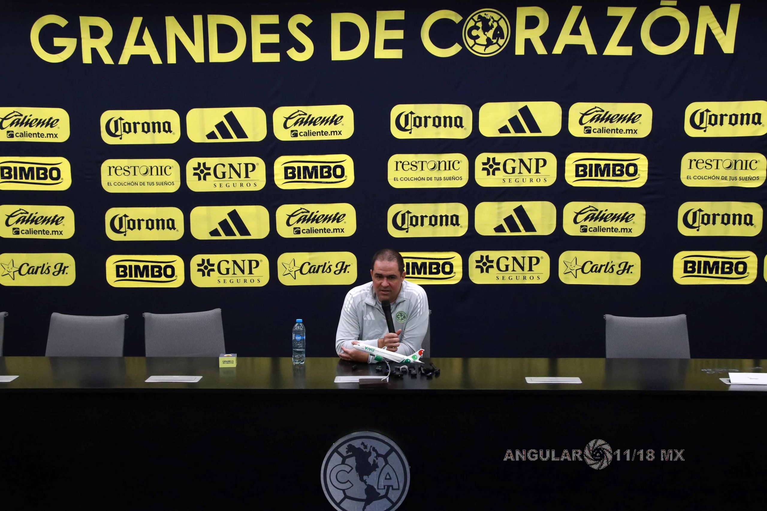 Conferencia de Prensa del D.T de las Águilas del América André Jardine