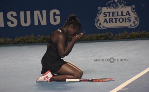 monento en el que gana Solane Stephens la final  del Abierto Mexicano de tenis 2016